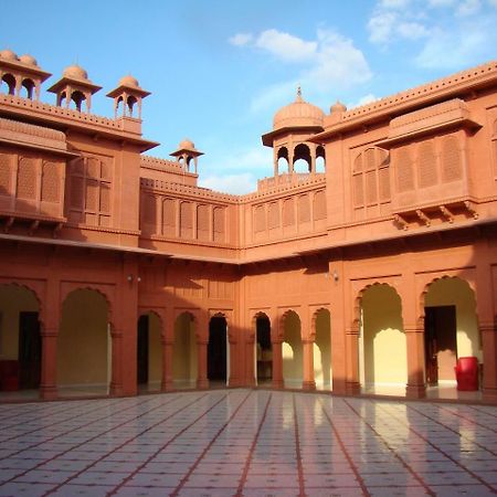 Gaj Kesri Hotel Bikaner Exterior photo